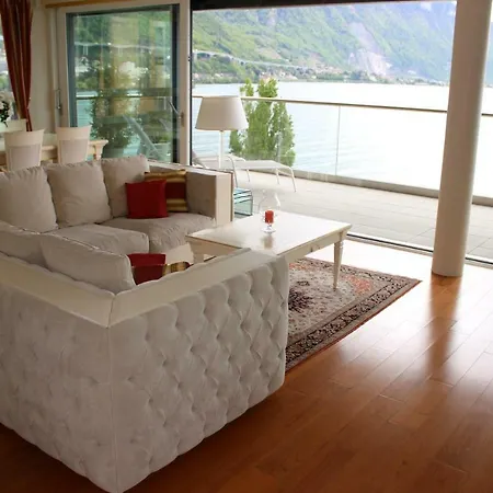 The View Montreux-247 Concierge Sa Apartmán *